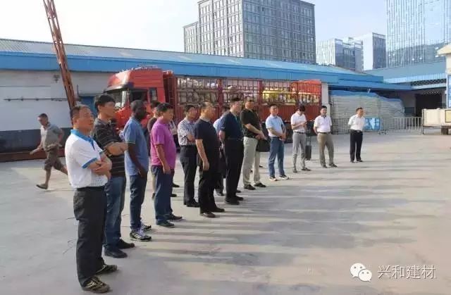 振安|记事|湖北省住建厅、设计院领导及专家一行 莅临星河集团参观指导